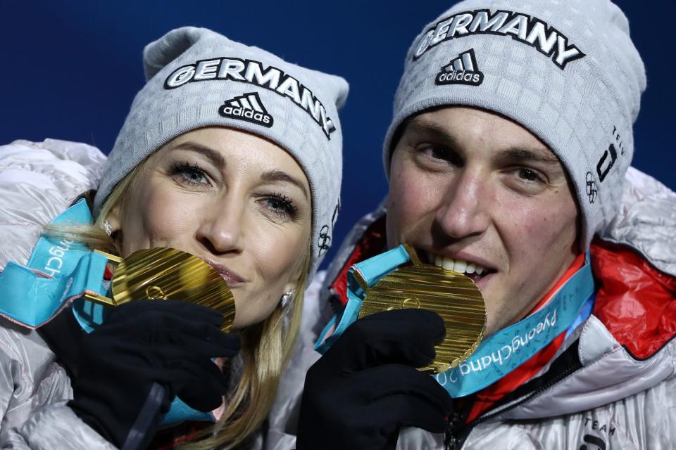 Gemeinsam mit ihrem Partner Bruno Massot holte Aljona Savchenko nicht nur Olympia-Gold, sondern 2018 auch ihren sechsten Weltmeistertitel. (Bild: 2018 Getty Images/Alexander Hassenstein)