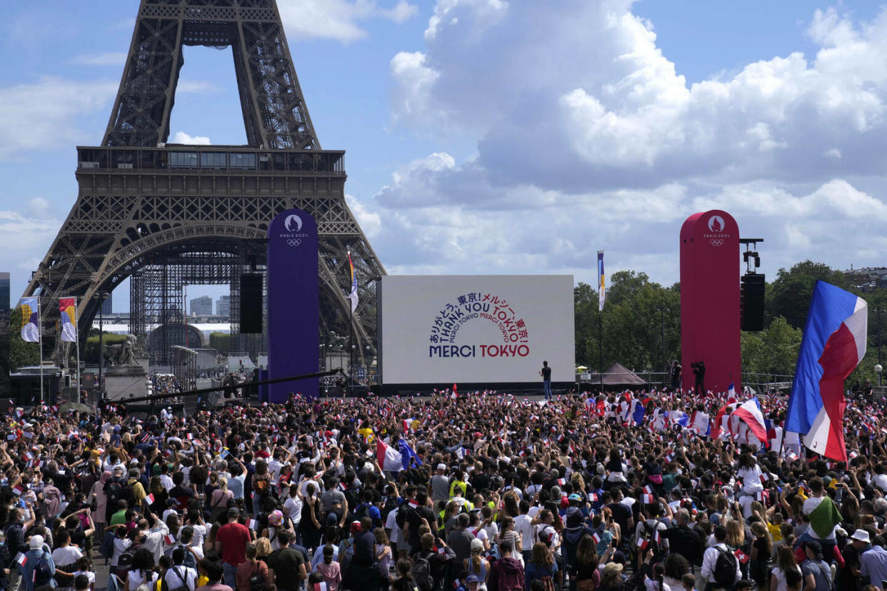 Les médaillés français des JO de Tokyo avaient été mis à l'honneur devant la tour Eiffel, en août 2021.  - Credit:Francois Mori/AP/SIPA / SIPA / Francois Mori/AP/SIPA