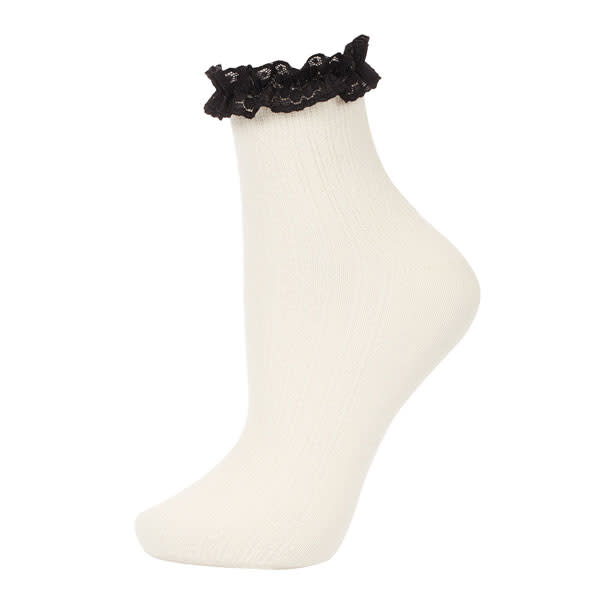 Black Lace Trim Ankle Socks - £3.50 - Topshop