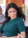 <p>During the 2018 royal tour of Fiji, Meghan chose a pair of gold leaf earrings. <br></p>