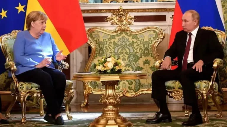 Ángela Merkel y Vladimir Putin reunidos en Moscú en 2020.