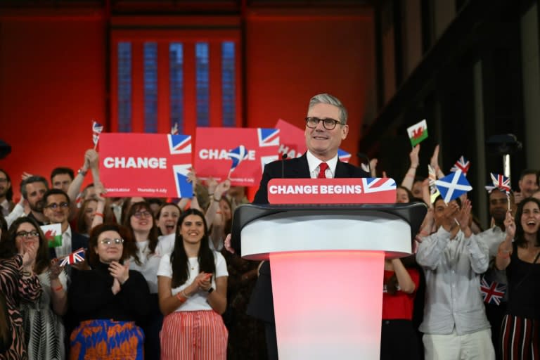 Le chef du Parti travailliste britannique, Keir Starmer, lors d'un rassemblement pour la victoire à la Tate Modern de Londres, le 5 juillet 2024 (JUSTIN TALLIS)