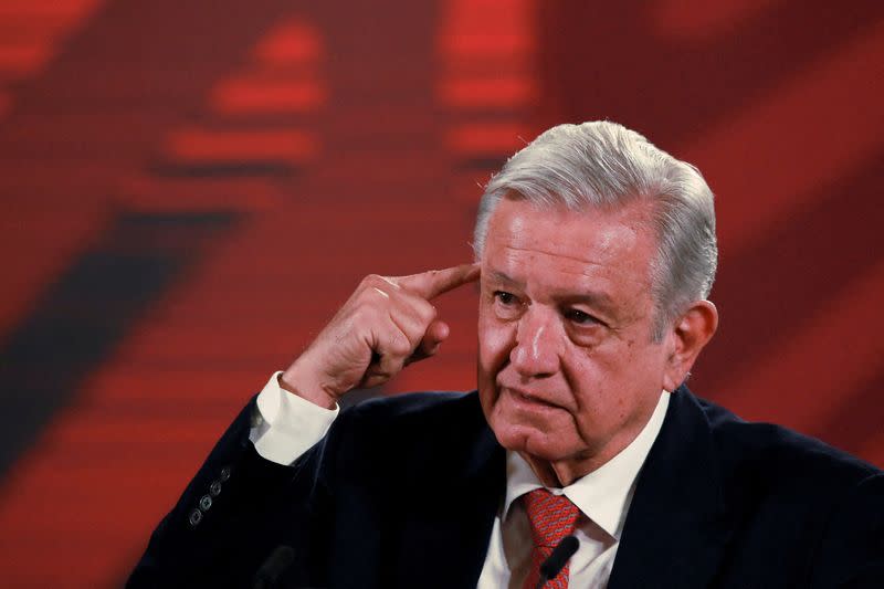 Foto de archivo. El presidente de México, Andrés Manuel López Obrador, habla durante una conferencia de prensa, en el Palacio Nacional en la Ciudad de México