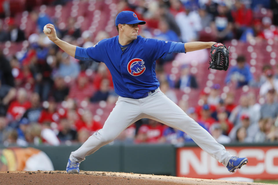 Chicago Cubs starting pitcher Kyle Hendricks throws during the first inning of the team's baseball game against the Cincinnati Reds, Tuesday, May 14, 2019, in Cincinnati. (AP Photo/John Minchillo)