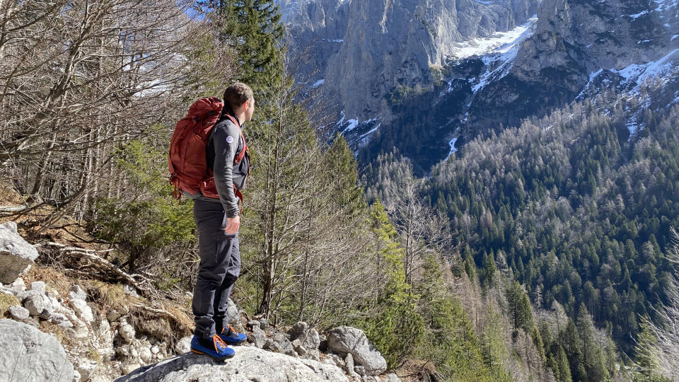 Aku Slope V-Light GTX: enjoying the scenery