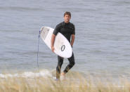 <p>Nothing like taking a break from a busy filming schedule and smashing some waves.<br>Source: Media Mode </p>