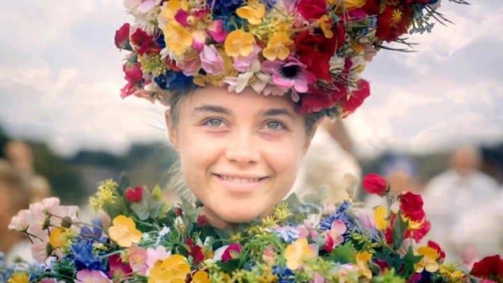 Dani smiles in MIdsommar.