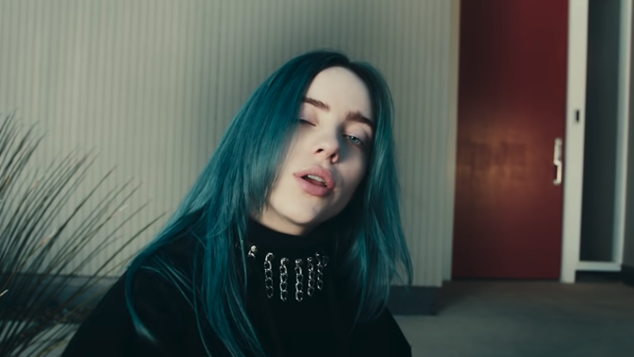  Billie Eilish in Bad Guy music video. 