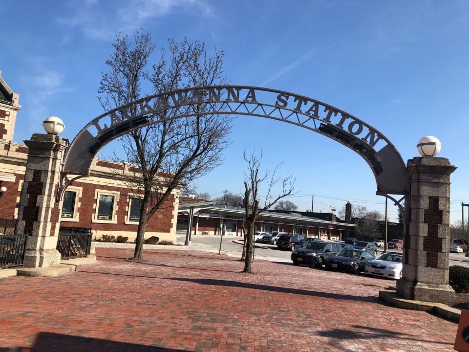 The recently approved Lackawanna Station redevelopment at Bloomfield Avenue and Lackawanna Plaza will contain 154 apartments and 111,726 square feet of retail space on more than eight acres.  It is being developed by Brian Stolar and Pinnacle Properties. February 2019.