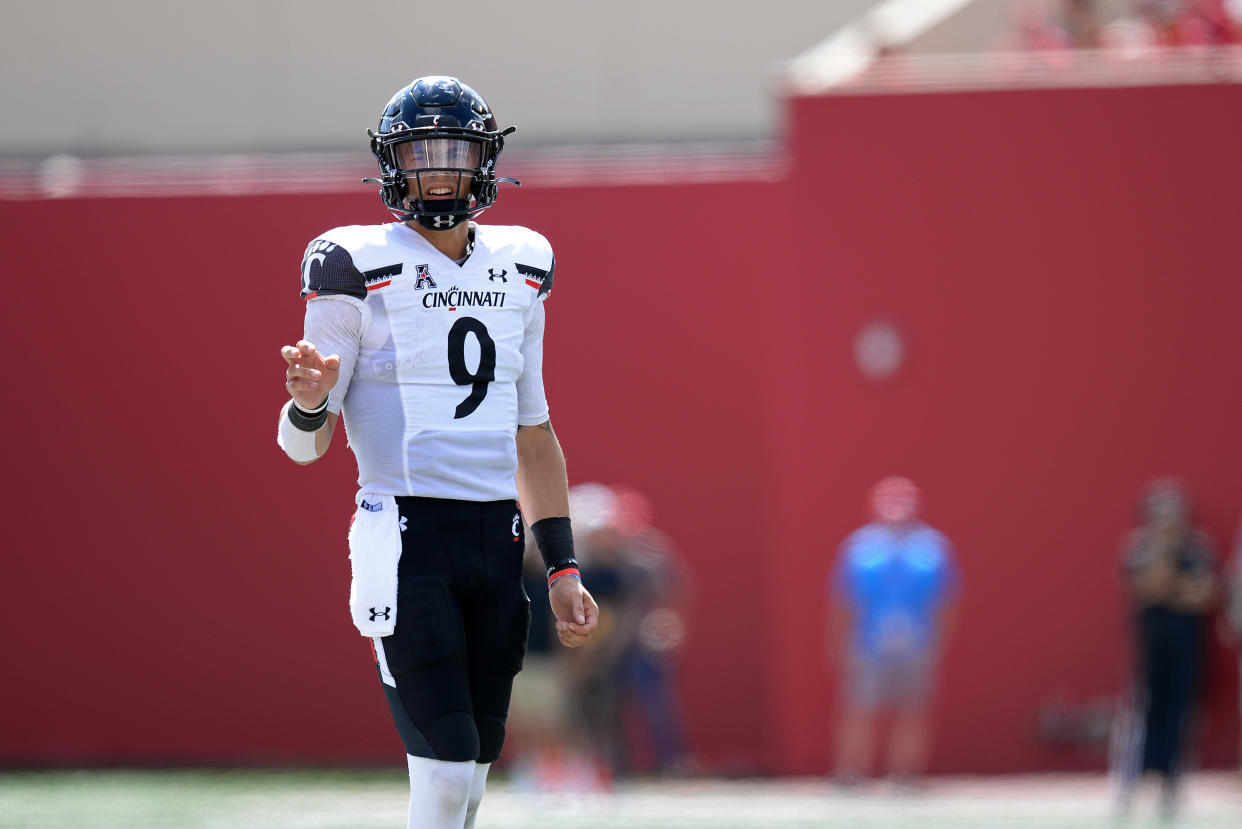 Cincinnati QB Desmond Ridder has a tremendous opportunity at Notre Dame on Saturday. (Photo by Michael Allio/Icon Sportswire via Getty Images)