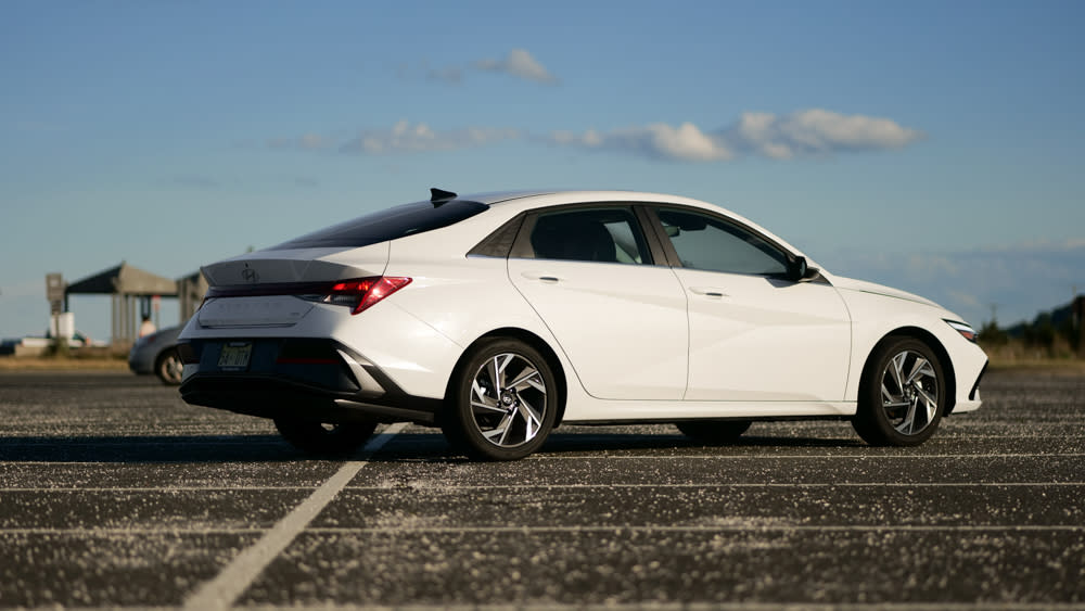  2024 Hyundai Elantra Hybrid Limited. 