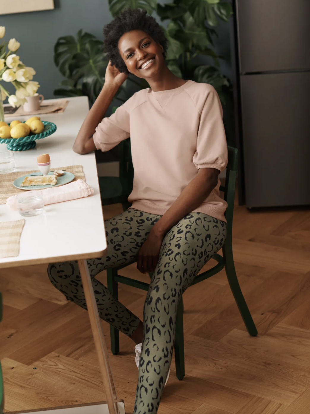 Whether you wear them while working from home, running errands, or on your Sunday stroll, we believe you will get your cost per wear out of Boden's Favourite Leggings. (Boden)