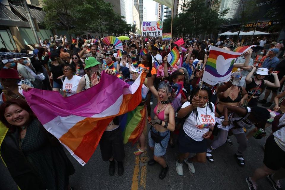 photo gallery Dyke Marches Dykes on Bikes worldwide through history