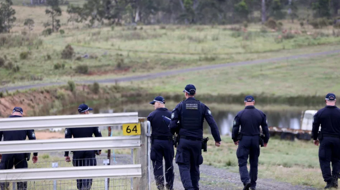 Police at Bungonia, where the bodies of Luke Davies and Jesse Baird were found. 