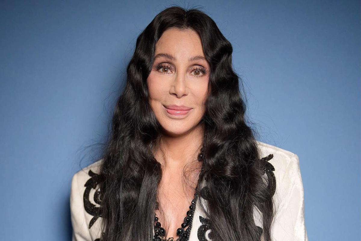 Cher Reveals the One Thing All Women Should Do at Least Once: 'Go Out with  a Younger Man