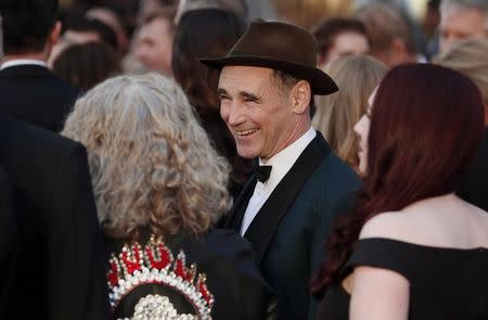 Mark Rylance, nominated for Best Supporting Actor for his role in "Bridge of Spies", arrives at the 88th Academy Awards in Hollywood, California February 28, 2016. REUTERS/Lucas Jackson