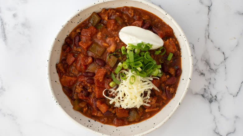 meat chili in bowl