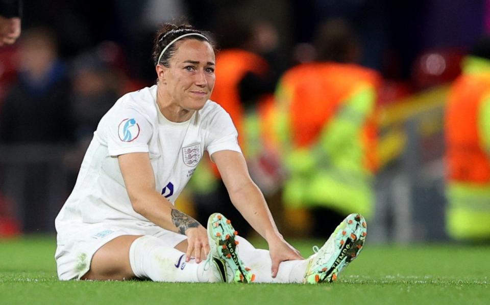 Lucy Bronze - Reuters/Molly Darlington