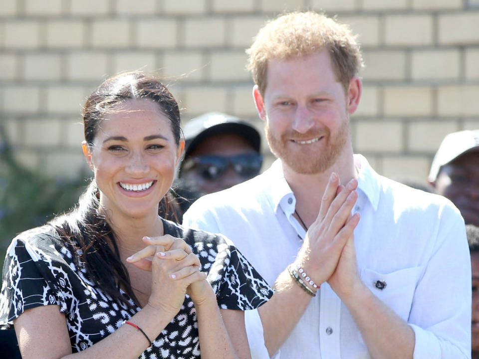 Herzogin Meghan und Prinz Harry stellen das "Megxit"-Abkommen vor (Bild: ALPR/AdMedia/ImageCollect)