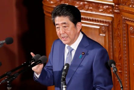 Japan's Prime Minister Shinzo Abe makes a speech at an opening of a new session of parliament in Tokyo, Japan January 22, 2018. REUTERS/Kim Kyung-Hoon