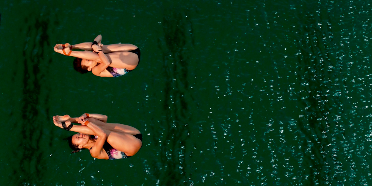 rio diving green pool