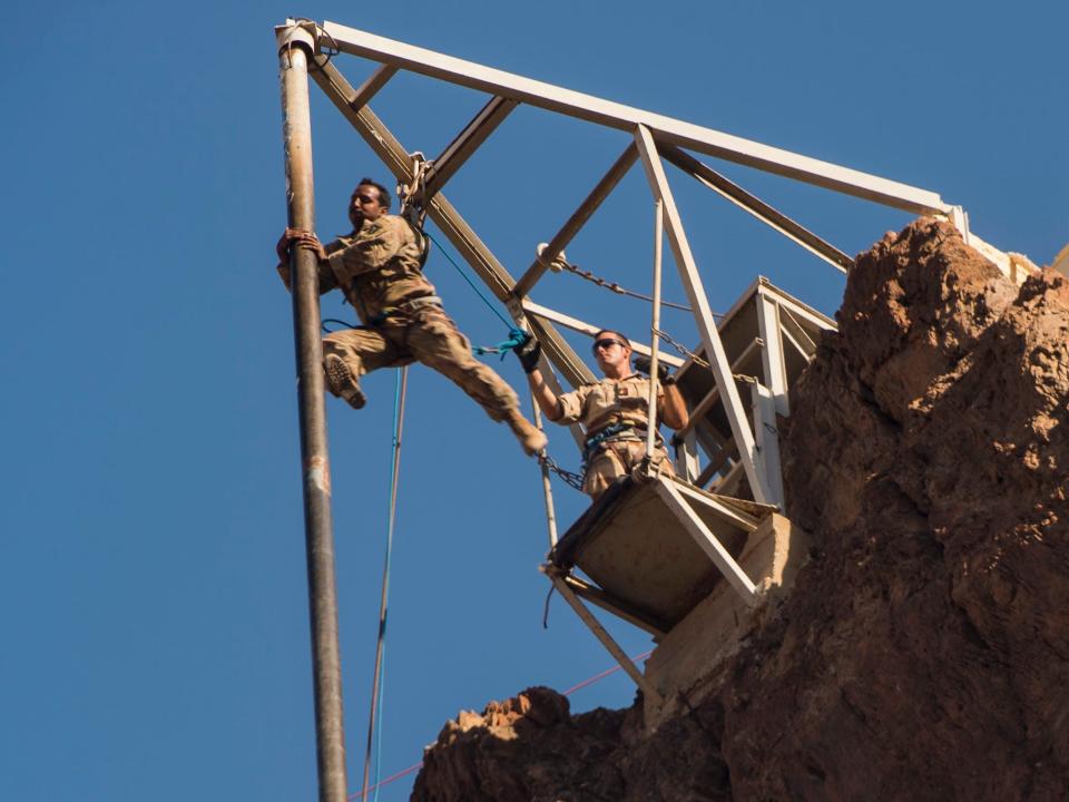 Army soldier mountain obstacle French Desert Commando Course