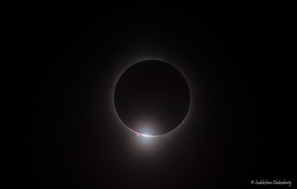 bailey's beads seen around the edge of the lunar disk in an image taken from Stowe Vermont by Sudakshina Chakrabarty