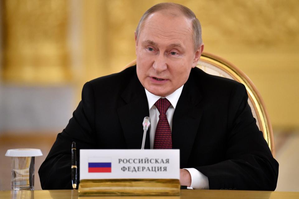 Vladimir Putin (EPA/ALEXANDER NEMENOV / POOL)