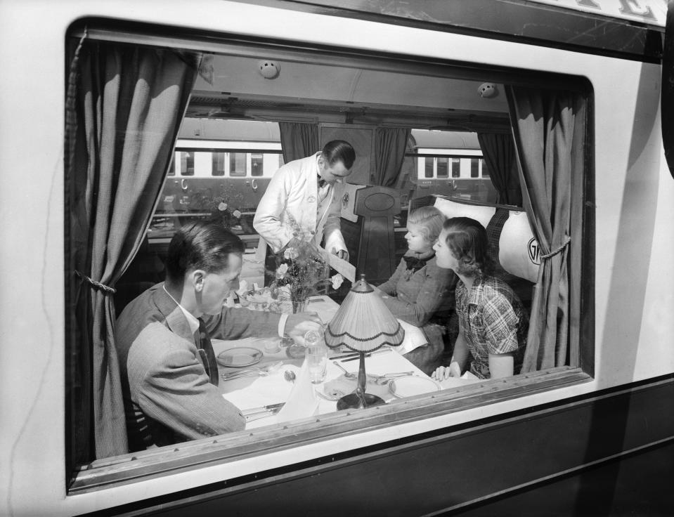 A first class dining car in 1938.