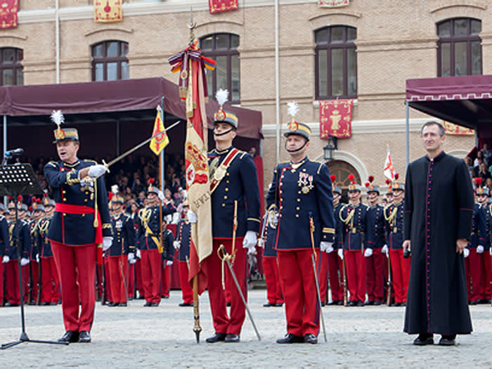 Jura de Bandera en la Academia Militar de Zaragoza 