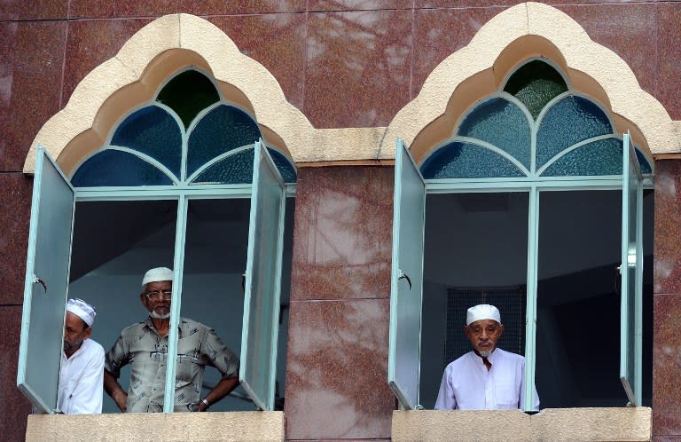 Foto yang ditangkap oleh AFP di Malaysia semasa bulan Ramadan