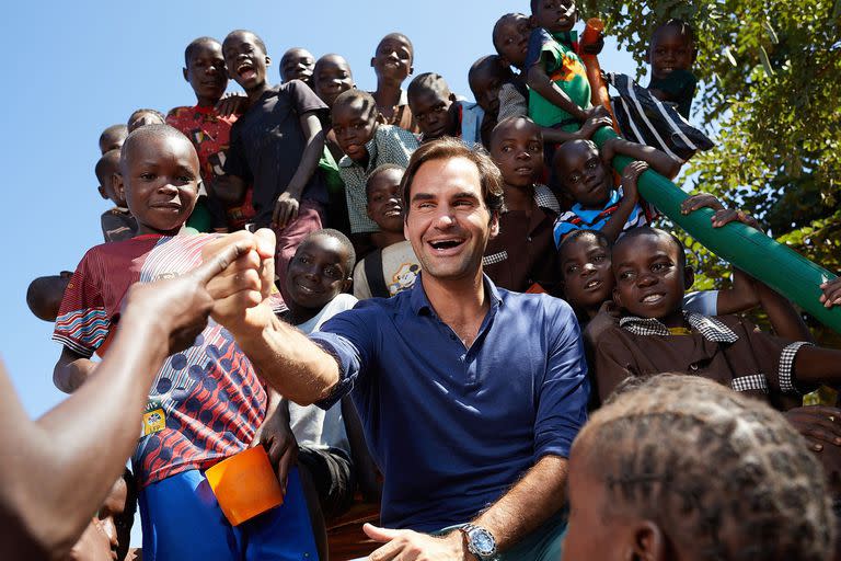 Roger Federer, en una visita fuera de la agenda tenística. Sin proponérselo, su figura se convirtió en un modelo que trascendió el deporte