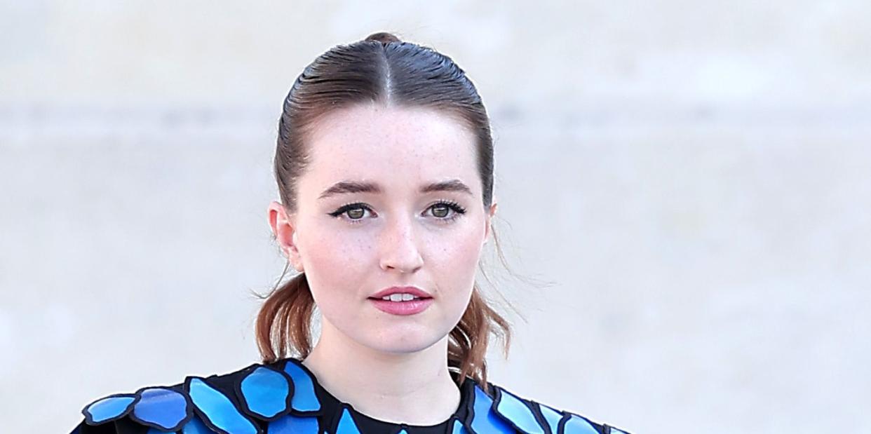 kaitlyn dever attends the louis vuitton womenswear spring summer 2023 show as part of paris fashion week