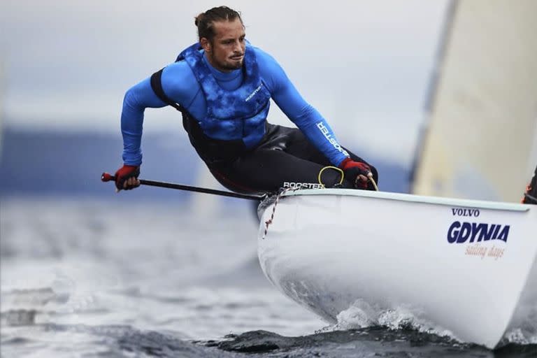 Facundo Olezza, con la ilusión de conseguir un lugar en el podio de la clase Finn