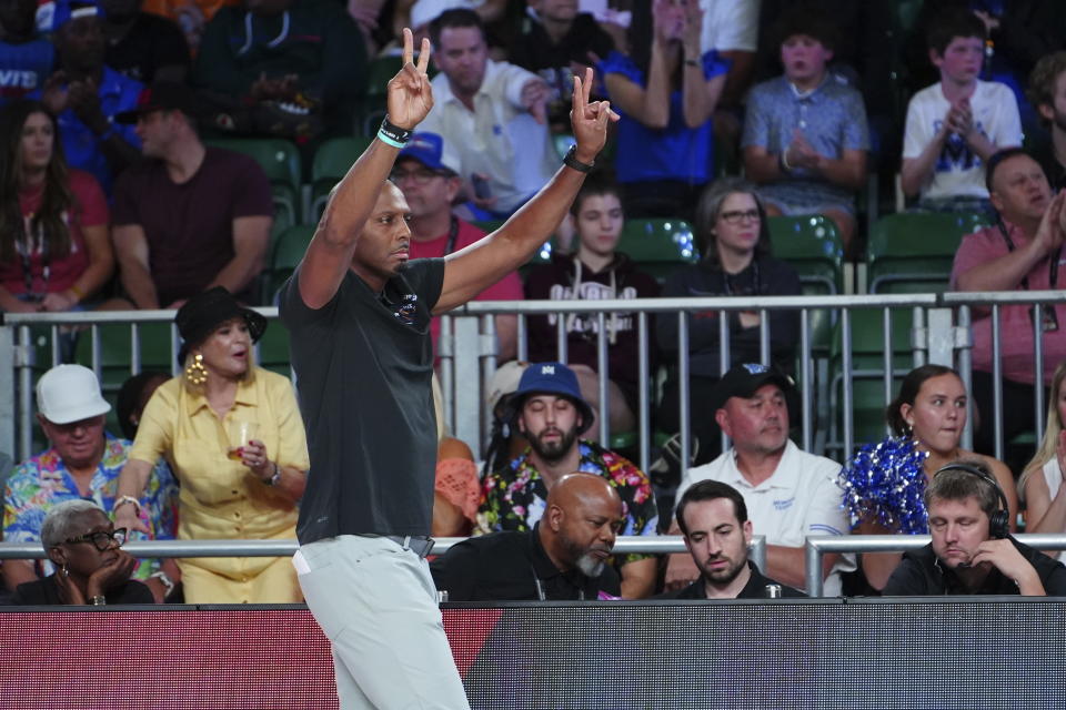 In a photo provided by Bahamas Visual Services, Memphis head coach Penny Hardaway gestures during the first half of an NCAA college basketball game against Villanova in the Battle 4 Atlantis at Paradise Island, Bahamas, Friday, Nov. 24, 2023. (Ronnie Archer/Bahamas Visual Services via AP)
