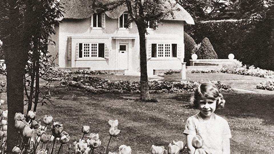 the queen wendy house pic