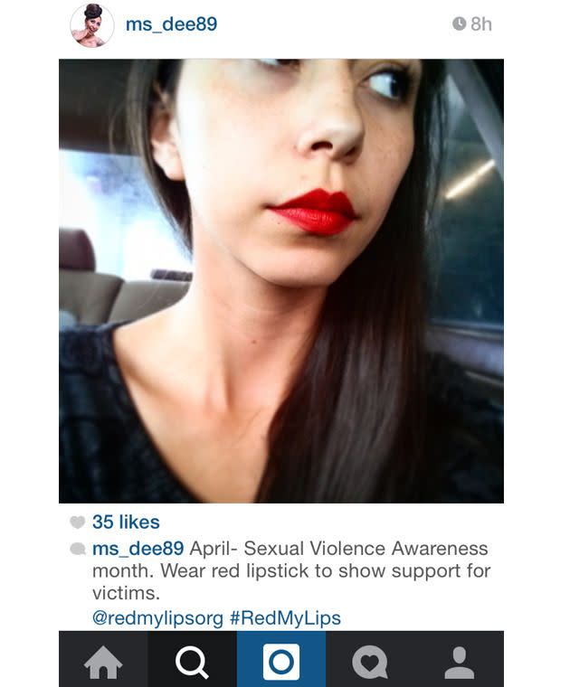 This young woman shows her support for the campaign. Photo: Instagram.