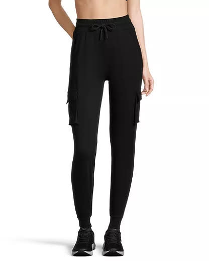 Alo Women's Unwind Cargo Sweatpants. Image via Sport Chek.