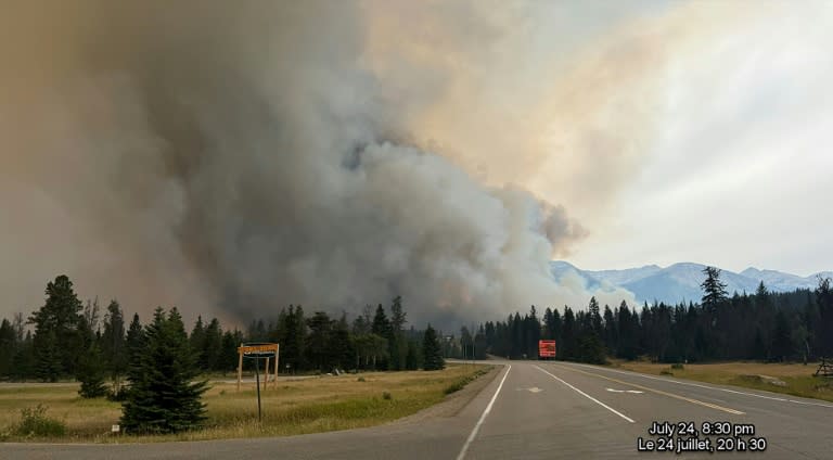 El incendio en el Parque Nacional Jasper, en Canadá, en una imagen del 24 de julio de 2024 (Handout)