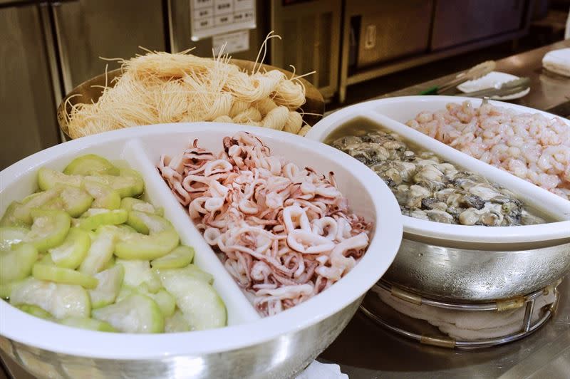 飯店自助餐集結澎湖當地海產。（圖／業者提供）