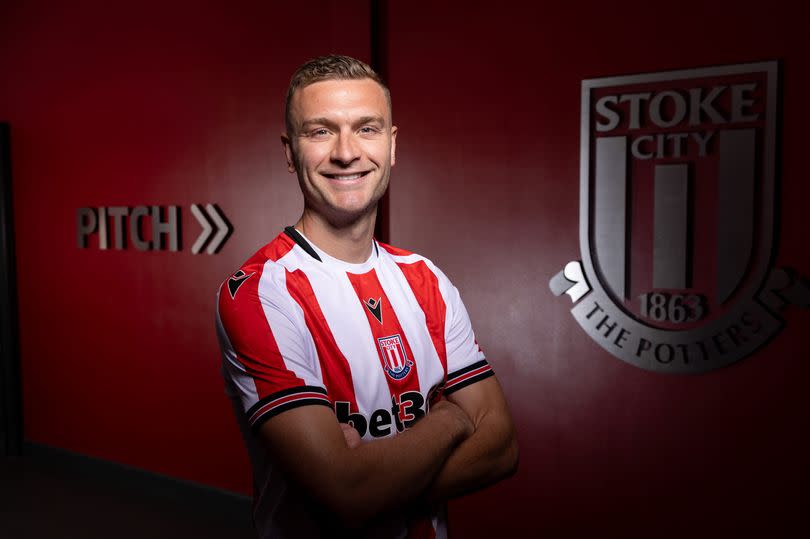 Ben Gibson has joined Stoke City as a free agent.