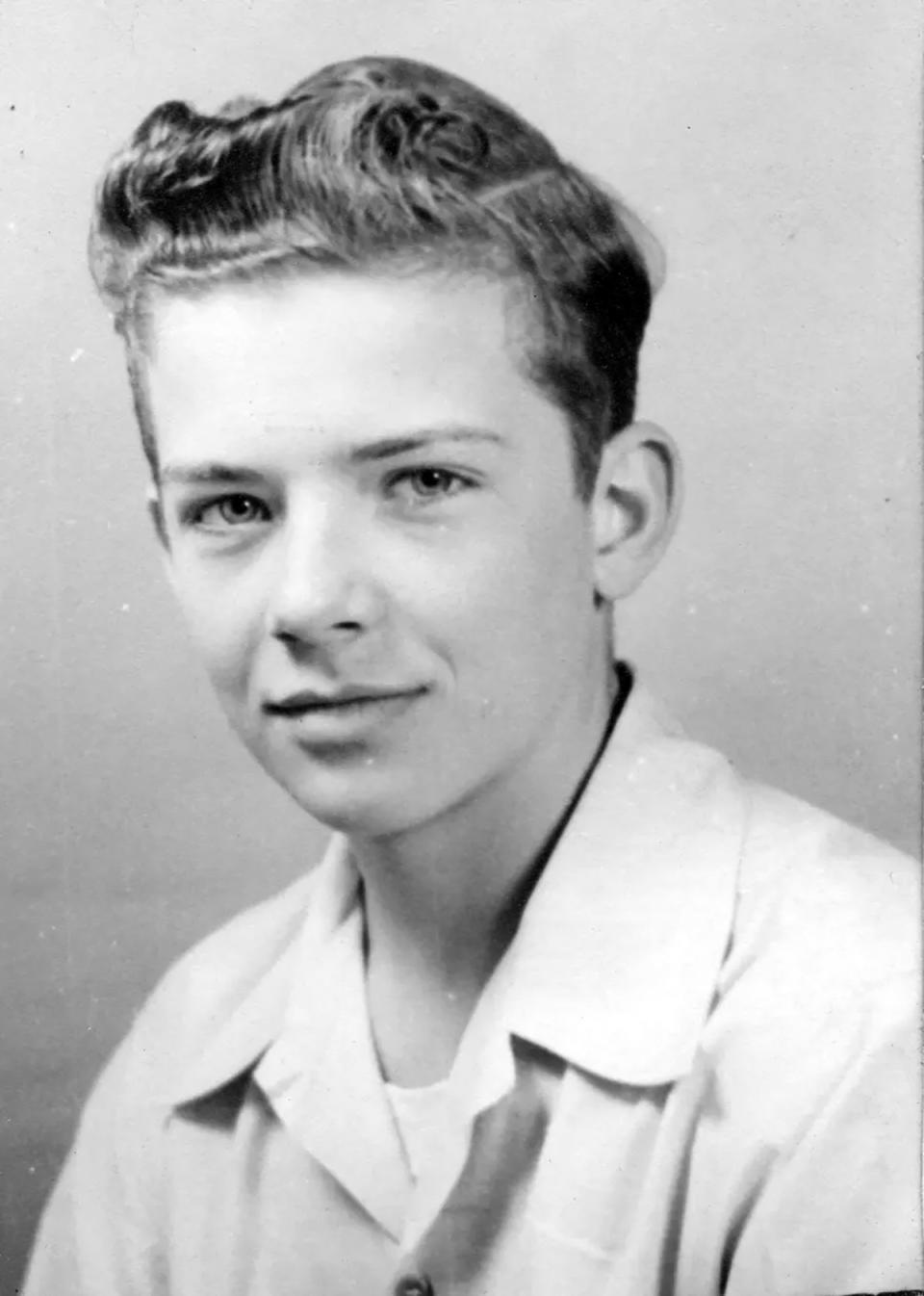 Robert Reed in his teenage years