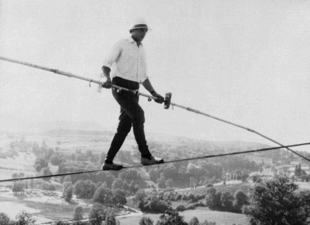 Tightrope walker who tackled Grand Canyon dies