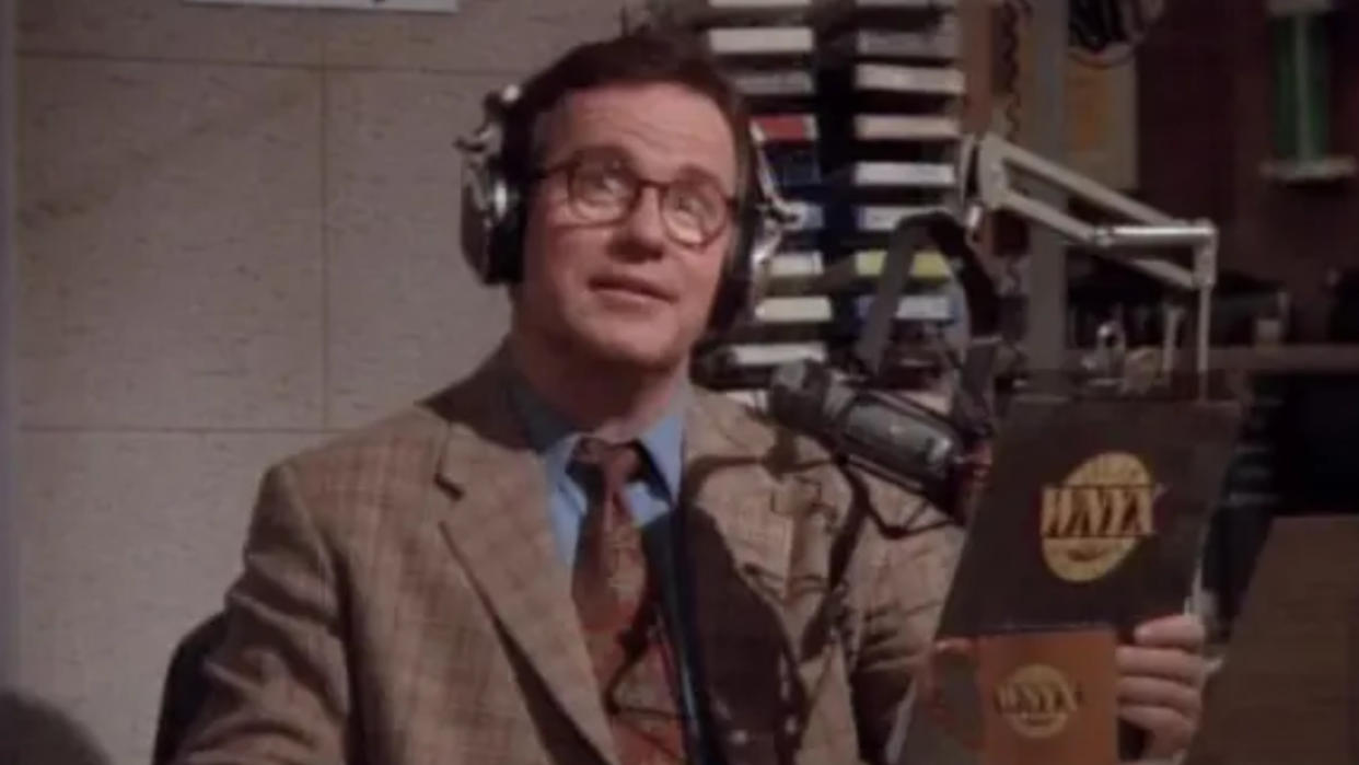  Phil Hartman on News Radio. 