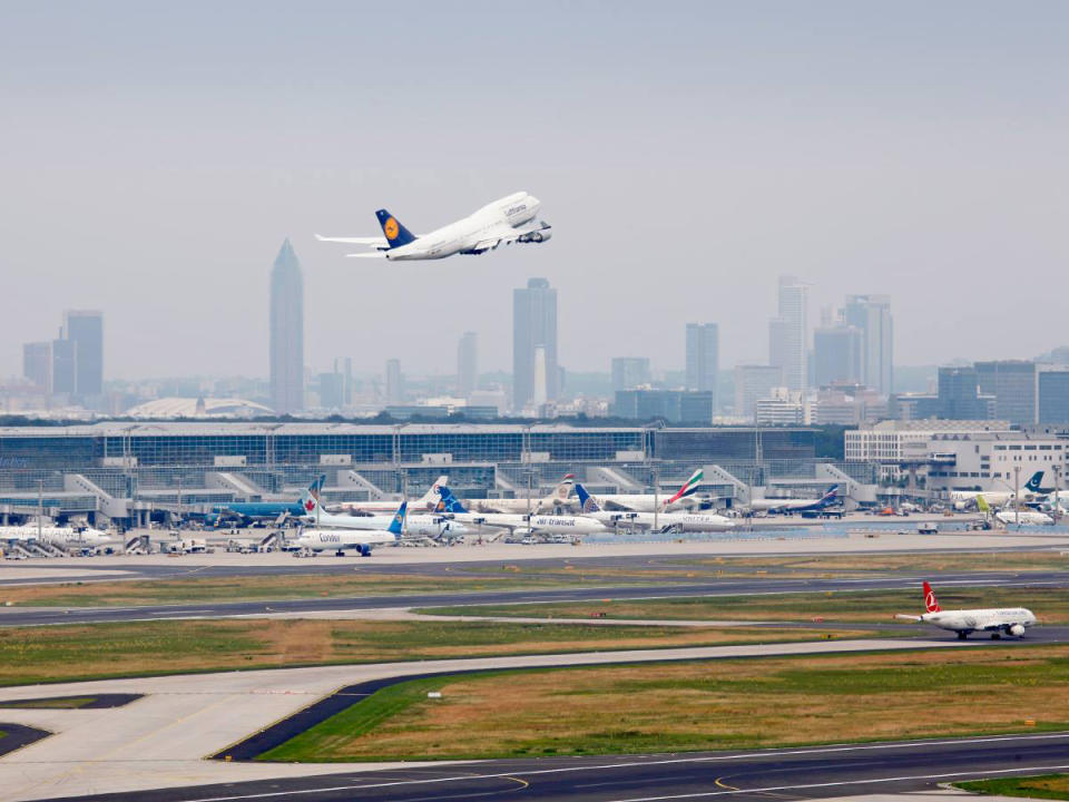 Berlin, Frankfurt oder München: Wo liegt Deutschlands beliebtester Flughafen?