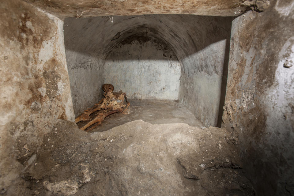 龐貝古城考古當局日前釋出照片，表示發現保存最完好的人類遺骸。圖片來源：AP
