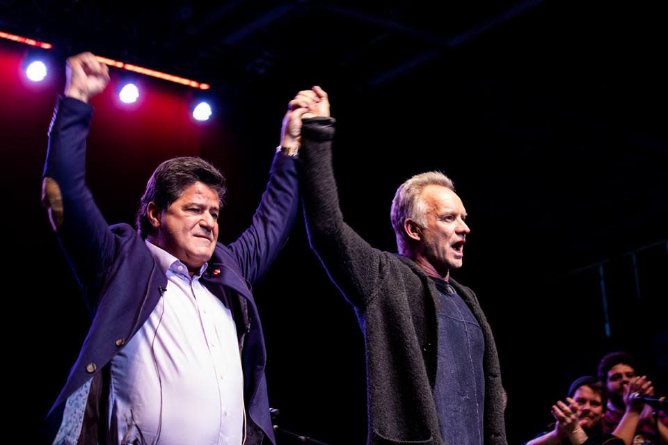 Sting and the cast of The Last Ship performed several songs in solidarity with the soon-to-be laid off workers at GM’s Oshawa Assembly Plant.