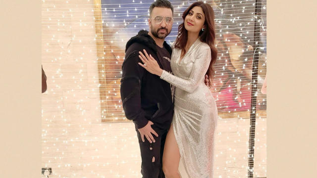 Shilpa Shetty Claims Husband Raj Kundra Wasn't Involved in Producing Porn  Content, Says 'Erotica Is Different From Porn': Police Sources