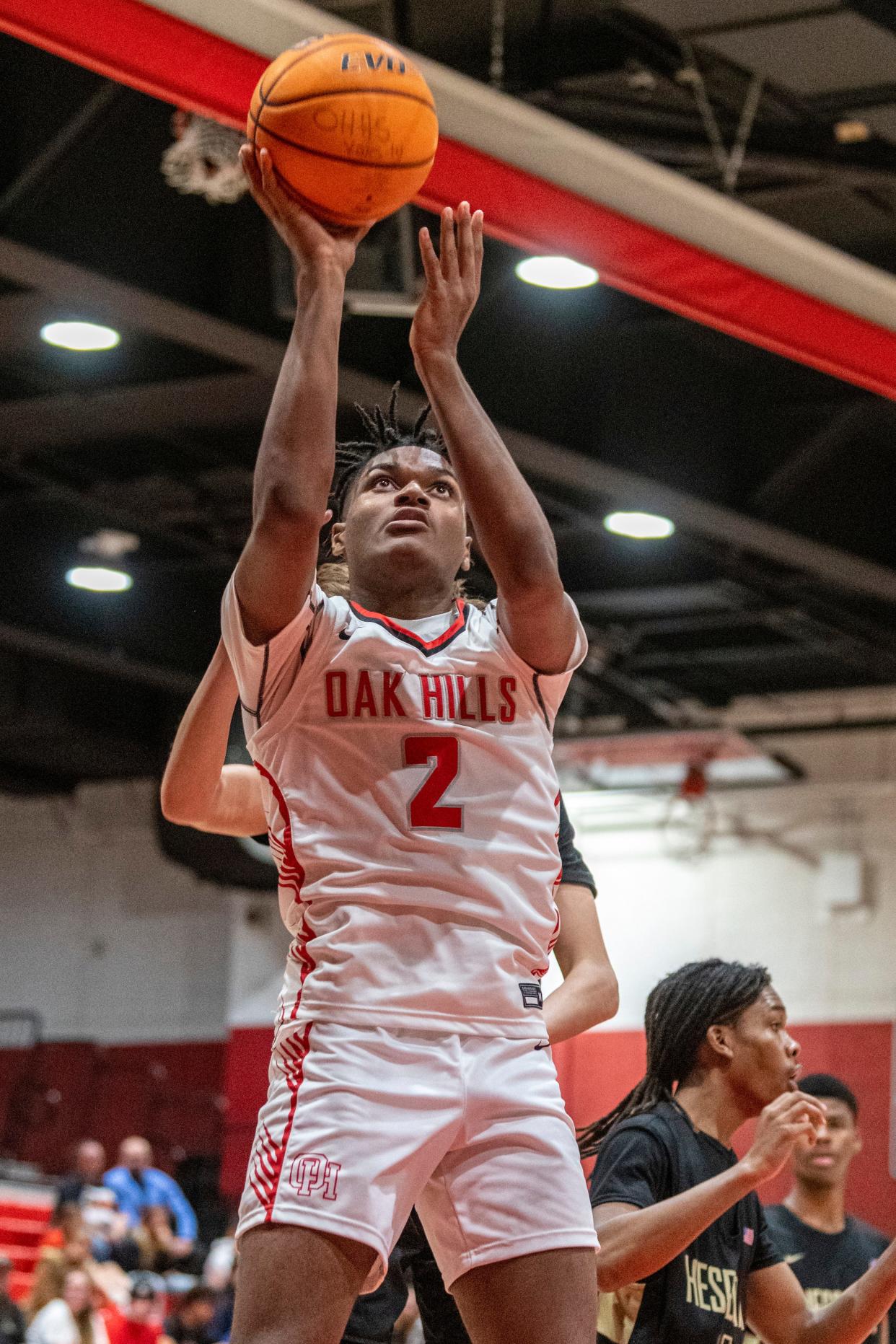 Oak Hills’ Kenneth Brown shoots the ball against Hesperia on Tuesday, Jan. 3, 2023. The Bulldogs beat Hesperia 59-53 in the Mojave River League opener.
