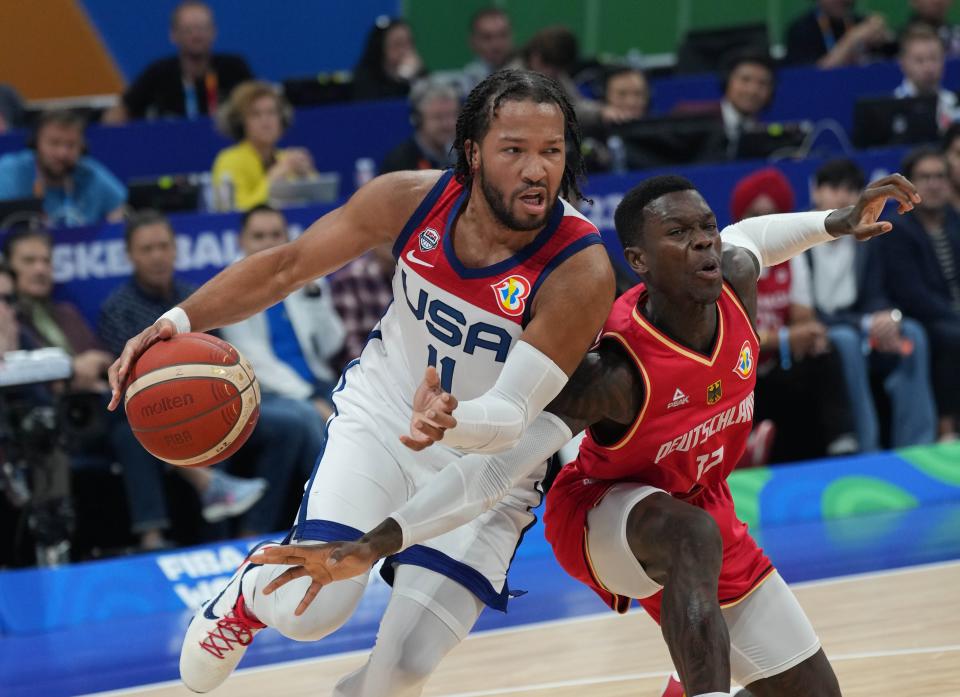 Jalen Brunson fue de lo poco positivo para los Estados Unidos en el Mundial FIBA del 2023, donde no alcanzaron medalla. (Foto: Meng Yongmin/Xinhua via Getty Images)